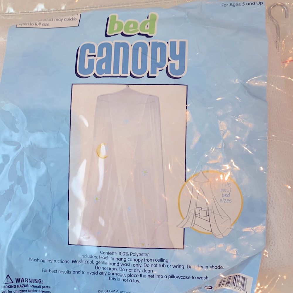 MOON & STARS WHITE CANOPY includes hook Fits over Twin Bed or play area. NWOT - Picture 3 of 4